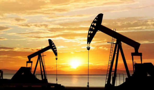 Prețul petrolului a crescut, din cauza tensiunilor dintre Rusia și Ucraina. Cu cât s-au majorat prețurile